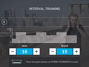 TechnoGym Laufband MYRUN - Cosmo Black Detail 2